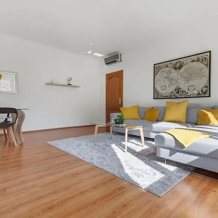 Exclusive In Centre Apartment Bratislava