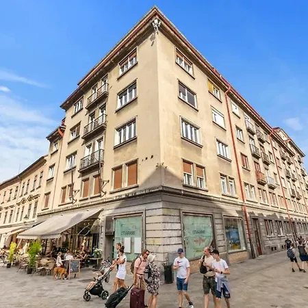 Appartement Exclusive In Centre Bratislava