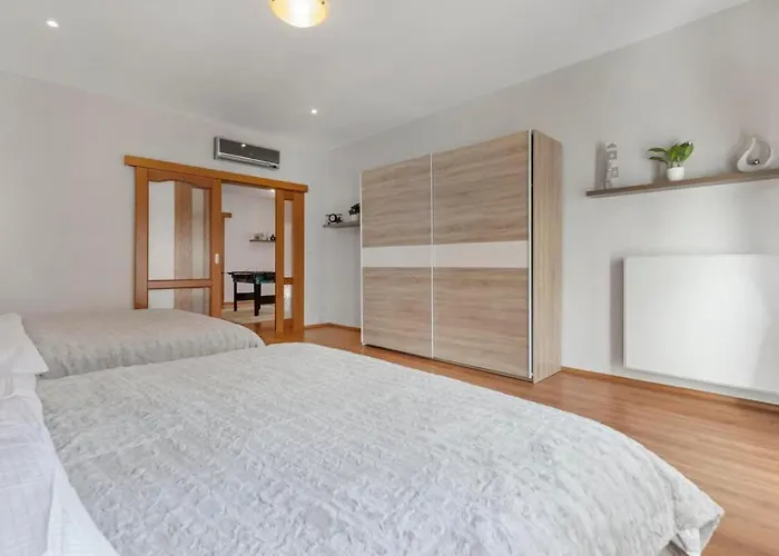 Exclusive In Centre * ブラチスラヴァ