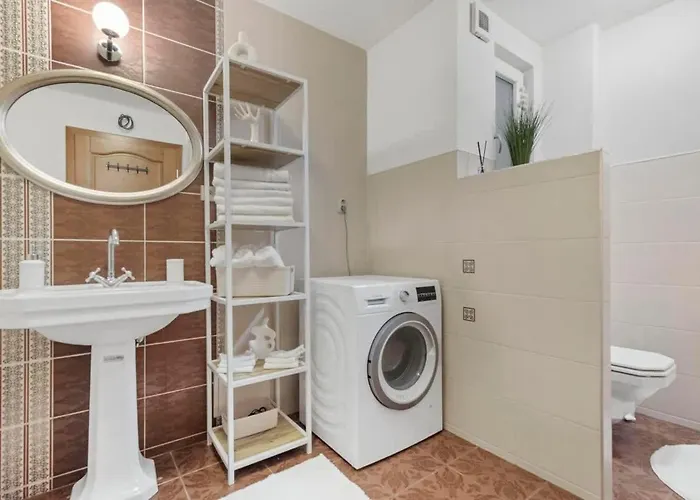 Exclusive In Centre *